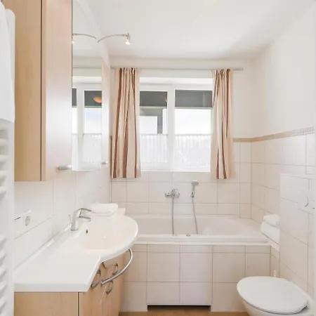 1 Bedroom Lovely In Daire *